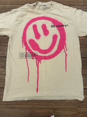 BE HAPPY Pink Drip Smiley Graphic Tee